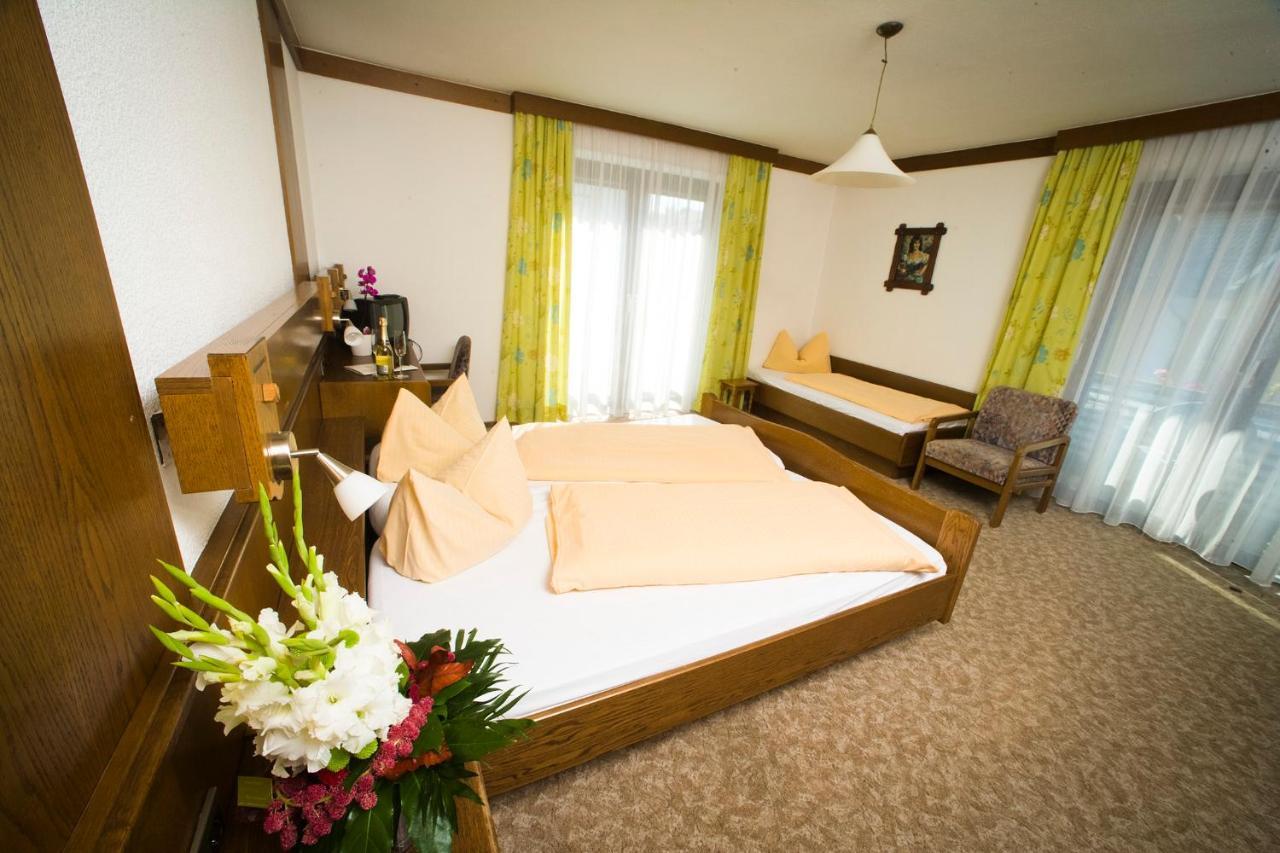 Hotel Landgasthof Zum Schildhauer Halfing Ngoại thất bức ảnh