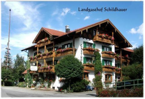Hotel Landgasthof Zum Schildhauer Halfing Ngoại thất bức ảnh