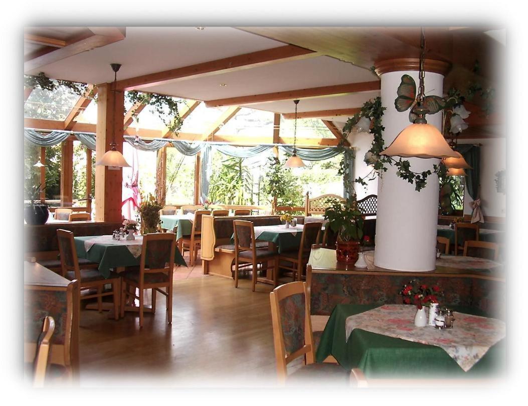 Hotel Landgasthof Zum Schildhauer Halfing Ngoại thất bức ảnh